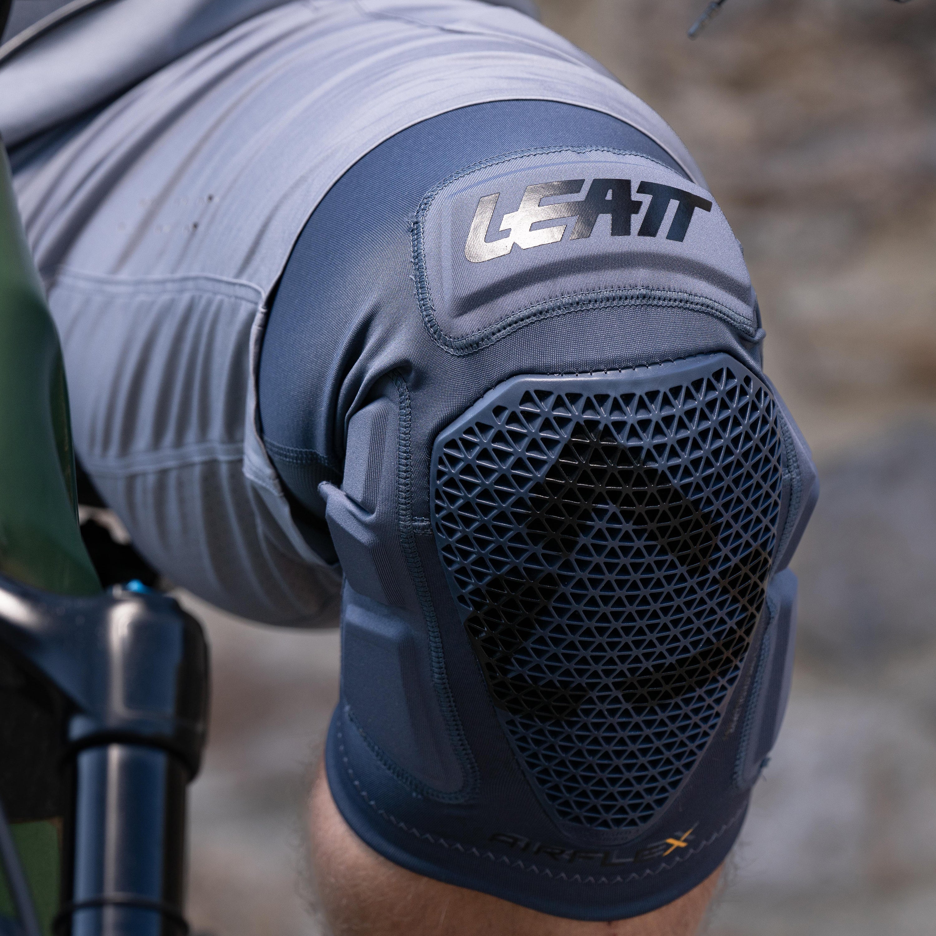 Knee Guard Pro - Flint
